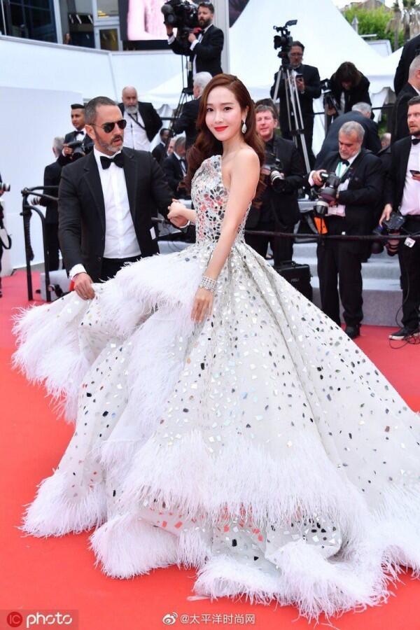 8 Potret Elegan Jessica Jung Hadiri Festival Film Cannes 2019
