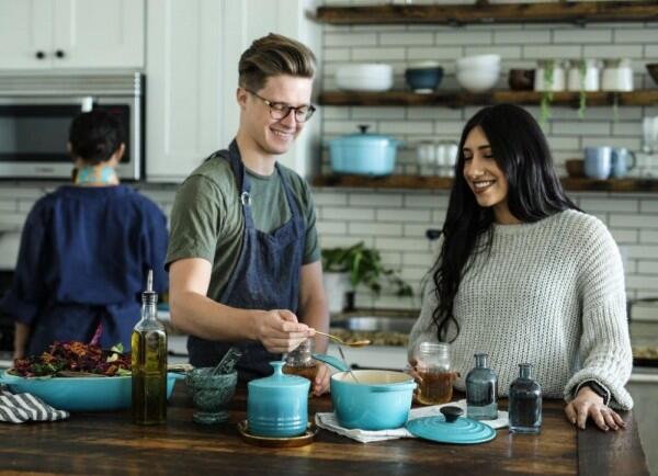 Hei Suami, 7 Kado Ultah Ini Bakalan buat Istri Makin Cinta!