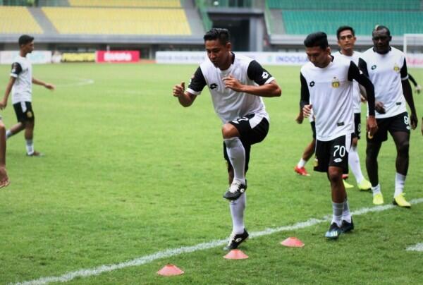 Borneo FC vs Bhayangkara FC: Duel Dua Pelatih Terbaik Argentina