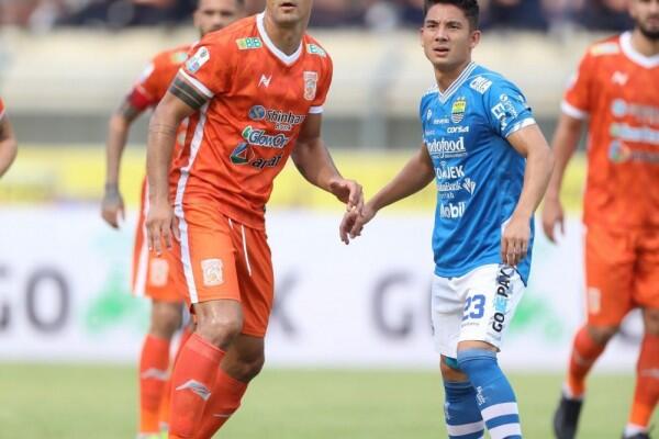Borneo FC vs Bhayangkara FC: Duel Dua Pelatih Terbaik Argentina