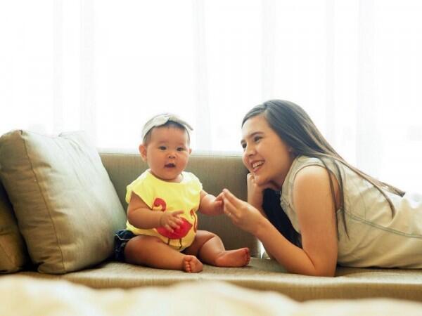 Jarang Diekspos, Ini 10 Potret Olivia Jensen Bersama Suami & Putrinya