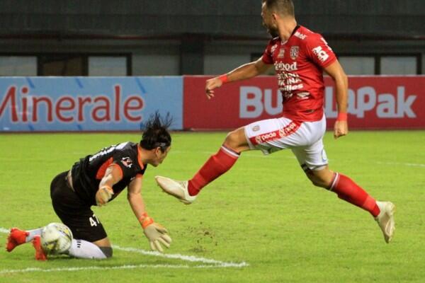 Bali United vs Persebaya: Big Match Seru di Pekan Perdana!