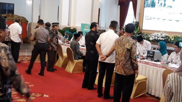 Jokowi Tunggu Draft Perpres ASN Wajib Bayar Zakat dari Menteri Agama