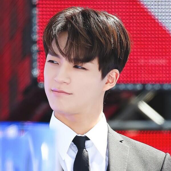 10 Potret Transformasi Jeno NCT Dream dari Imut Hingga Jadi Manly