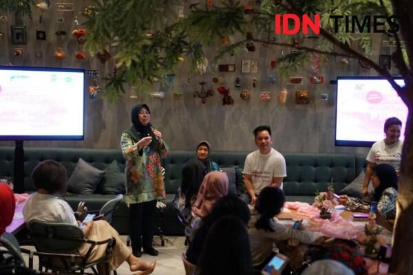 Edukasi Cara Membersihkan Area Miss V, Ternyata Air Saja Gak Cukup Lho