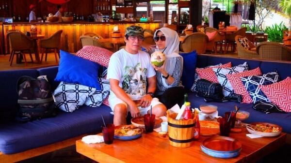 Terpaut Usia 18 Tahun, 10 Momen Romantis Parto Patrio & Diena Risty