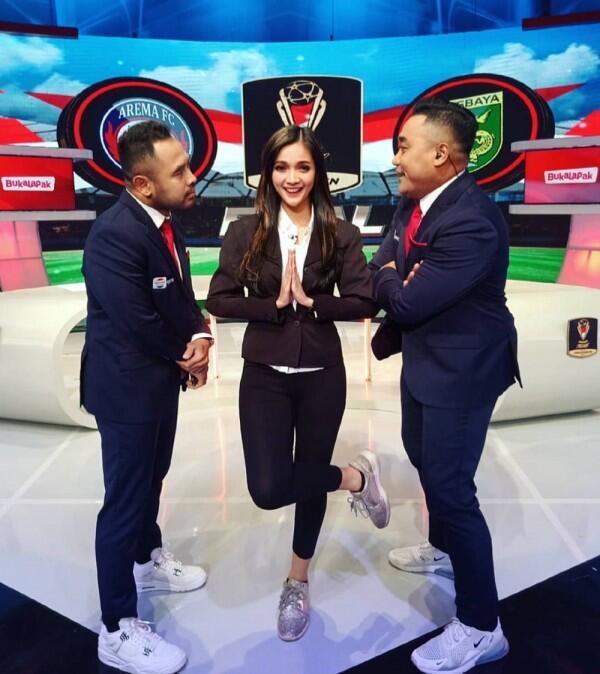 10 Potret Kartika Berliana, Presenter yang Pesonanya Bikin Deg-degan