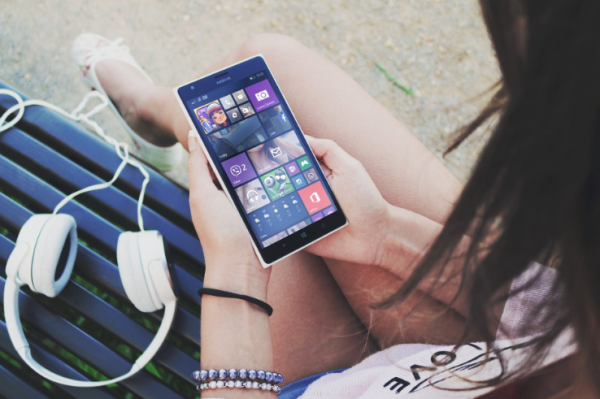 7 Alasan Kamu Tidak Perlu Buru-buru Membeli Smartphone Terbaru