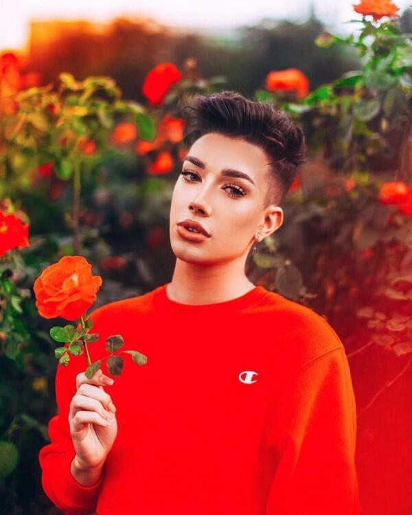 10 Fakta James Charles, YouTuber MUA yang Tengah Alami Kontroversi