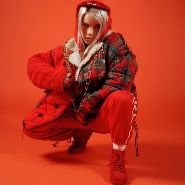 Alasan Sedih di Balik Gaya Berpakaian Billie Eilish yang 'Kedodoran'