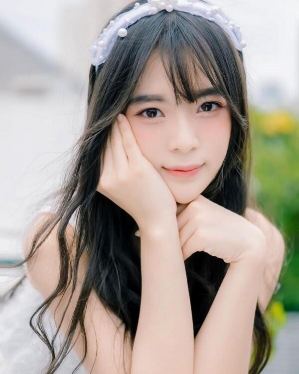 10 Potret Yupi Eks-JKT48 yang Baby Face dan Mirip Orang Jepang Asli