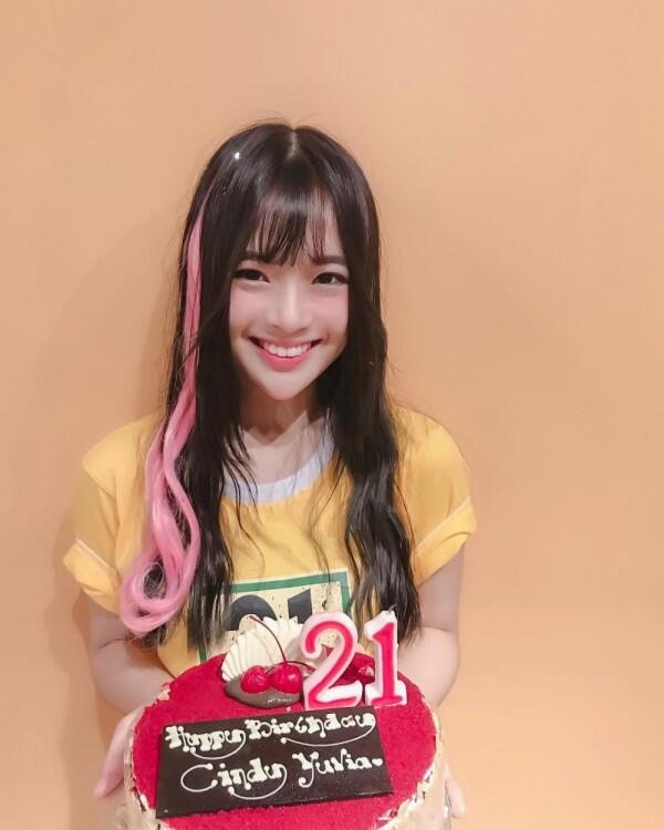 10 Potret Yupi Eks-JKT48 yang Baby Face dan Mirip Orang Jepang Asli