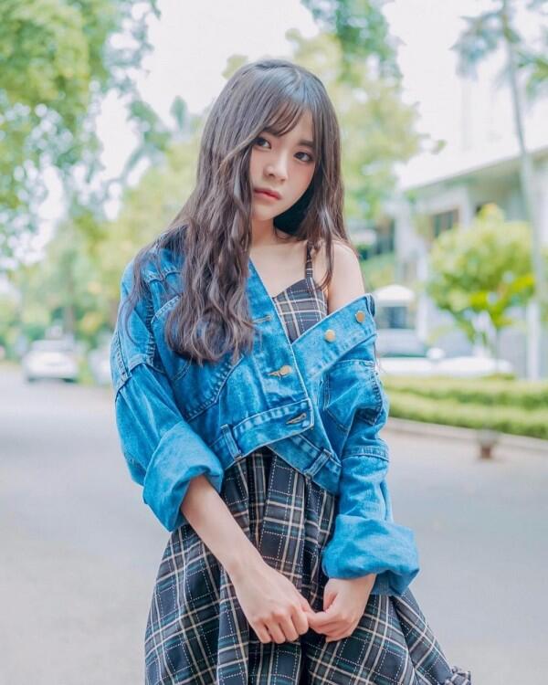 10 Potret Yupi Eks-JKT48 yang Baby Face dan Mirip Orang Jepang Asli