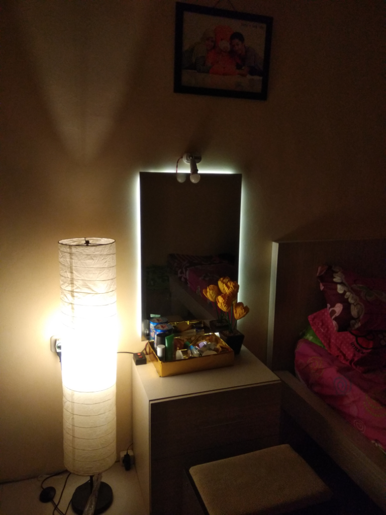 DIY Membuat cermin rias mewah dengan budget rendah