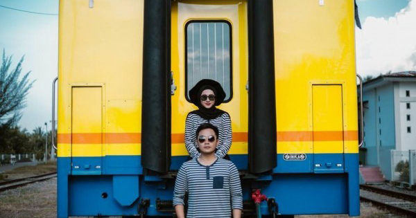 Foto Pre-Wedding yang Santai Lebih Ngena Di Hati Untuk Dikenang, GanSis!