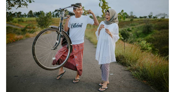 Foto Pre-Wedding yang Santai Lebih Ngena Di Hati Untuk Dikenang, GanSis!