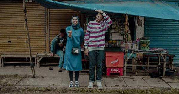 Foto Pre-Wedding yang Santai Lebih Ngena Di Hati Untuk Dikenang, GanSis!