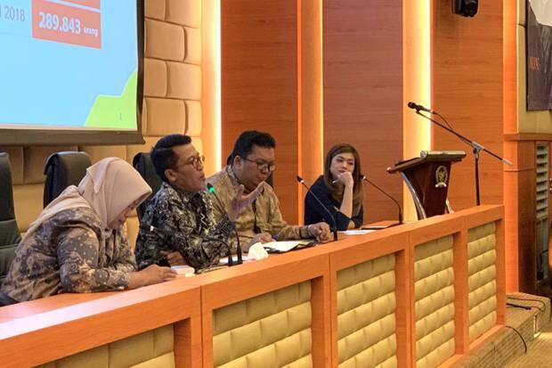 Dorong Jokowi Rombak Tim Ekonomi Demi Genjot Pertumbuhan Ekonomi