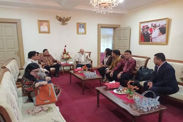 Konjen Filipina Bertemu Gubernur Sulut Bahas Pelayaran dan Kopra