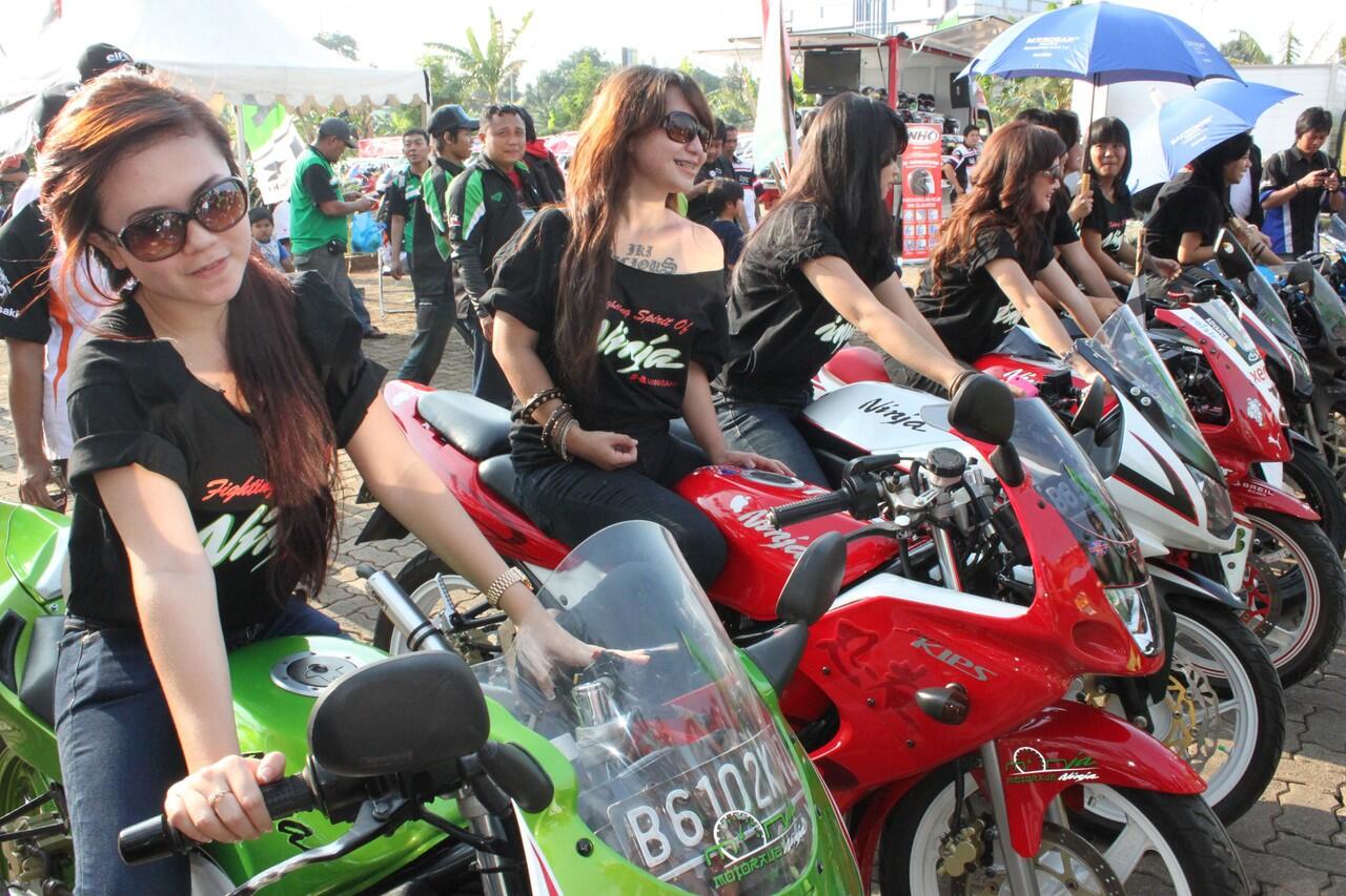 Sangar! 3 Komunitas Cewek Bikers di Kota Bandung