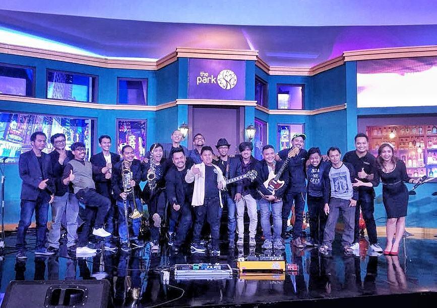 Komunitas-Komunitas Pecinta Sastra dan Musik Lawas di Solo