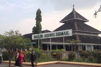 Masjid Tertua di Indonesia, dari Banyumas hingga Maluku Tengah