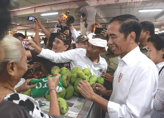 Presiden Apresiasi Penataan Pasar dan Keindahan Taman Kumbasari Tukad Badung