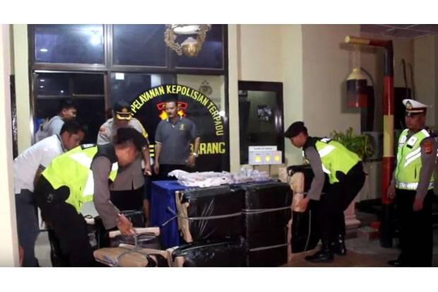 Polres Indramayu Gagalkan Pengiriman 15 Juta Butir Petasan