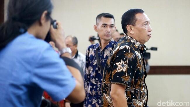 Hakim Nyatakan Sekjen KONI Terbukti Beri Rp 11,5 M ke Kemenpora