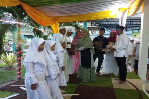 Bupati Kobar Nurhidayah Resmikan Masjid di RSSI Pangkalan Bun