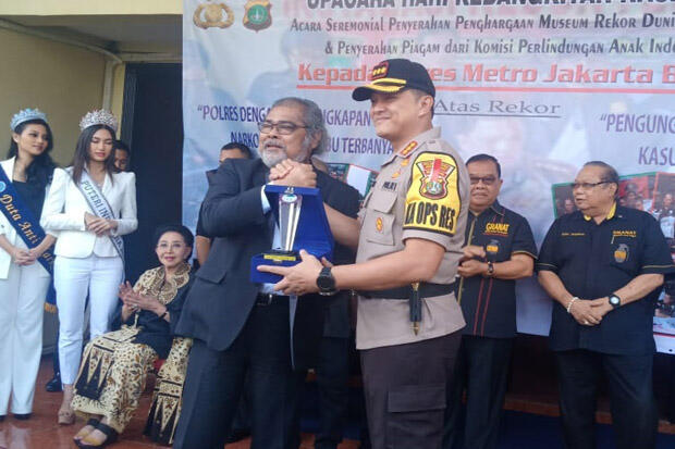 Tangkap 1.105 Preman dan Sita 120 Kg Sabu, Polres Jakbar Raih Rekor MURI