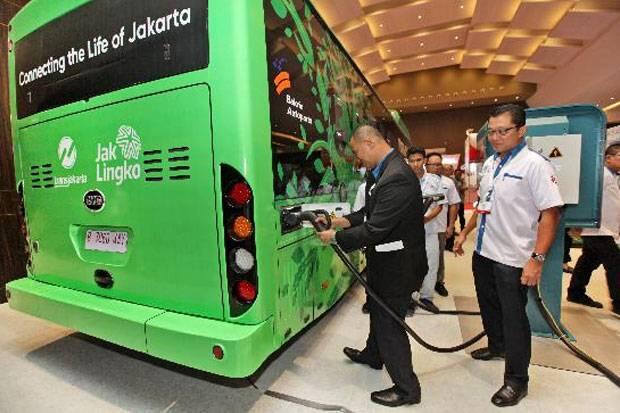 Masyarakat Masih Khawatir Naik Bus Listrik: Nanti Kesetrum Lagi?