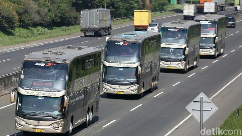 Pengusaha Bus Surati Jokowi, Protes Jalur Searah di Tol Trans Jawa