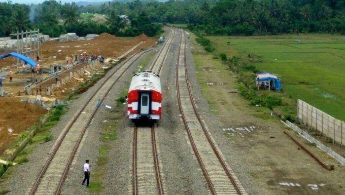 Upaya Pemerintah Menghubungkan Sulawesi melalui Jalur Kereta Api Trans-Sulawesi