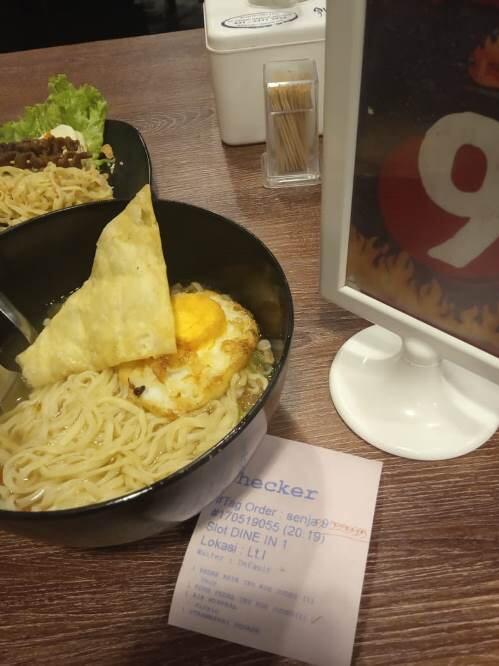 &#91;COCooking2019&#93; Mie Kuah Pedas BANGCAD, Pedesan Bikin Mie Sendiri di Rumah!