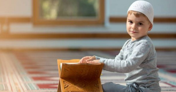 Ini Dia Pelajaran di Bulan Suci Ramadhan yang Bisa Kamu Ajarkan Ke Anakmu, GanSis!