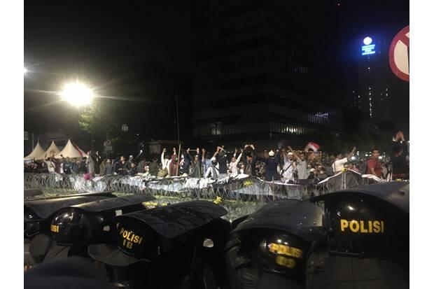 Kericuhan Warnai Aksi Massa di Depan Kantor Bawaslu