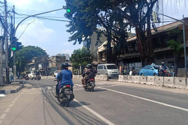 Pasca Bentrok, Jalan Brigjen Katamso Slipi Bisa Dilalui Kendaraan