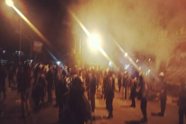 Petugas Bubarkan Paksa Unjuk Rasa di Pontianak, Belasan Pemuda Diamankan