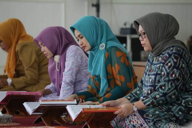 Thia Yufada Dodi Ajak Masyarakat Gemar Baca Al-quran