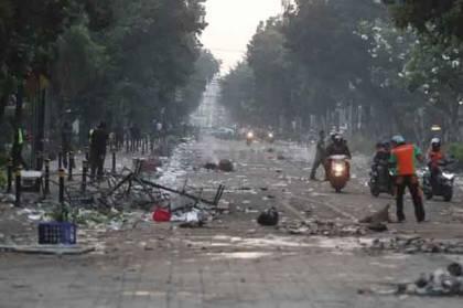 Sudah Kondusif, Sejumlah Lokasi Pasca-kerusuhan Kembali Normal