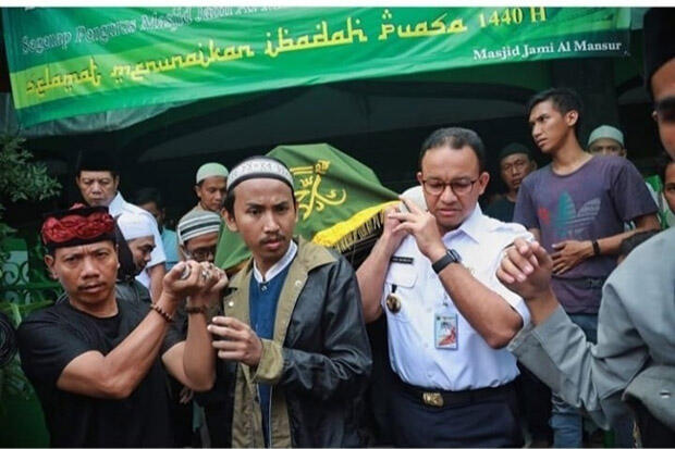 Pengamat Puji Tindakan Anies Angkat Keranda Korban Kerusuhan 22 Mei