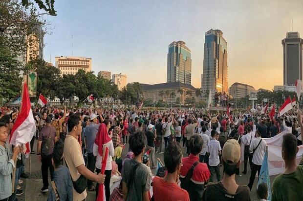 Ribuan Warga Serukan Perdamaian Pasca-Kerusuhan