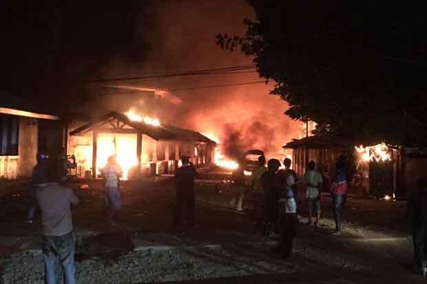 Lerai Bentrokan Warga di Terminal Expo, Anggota TNI Tewas Ditikam