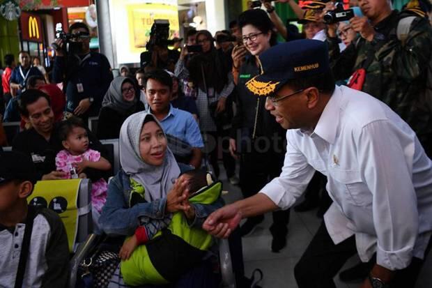 Sidak di Terminal Kampung Rambutan, Menhub Temukan Satu Bus Tak Laik
