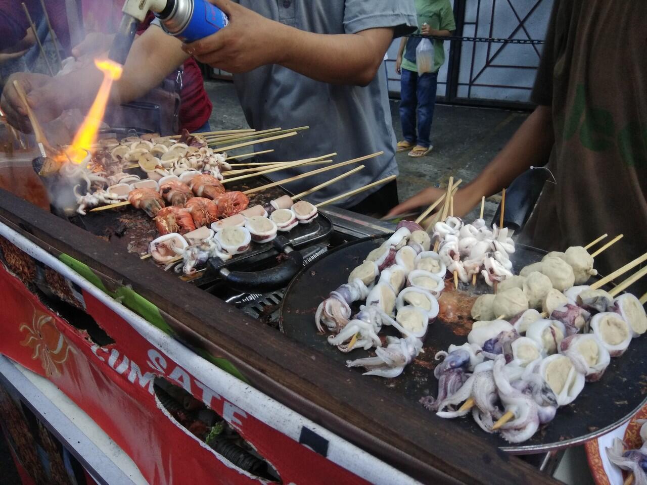 Berburu Jajanan Bukaan di Pusat Kuliner Jalan Bangbarung Bogor, Kuy!