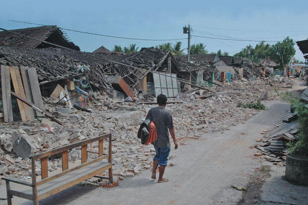 Hari Ini, 13 Tahun Lalu, Kilas Balik Terjadinya Gempa di Yogyakarta