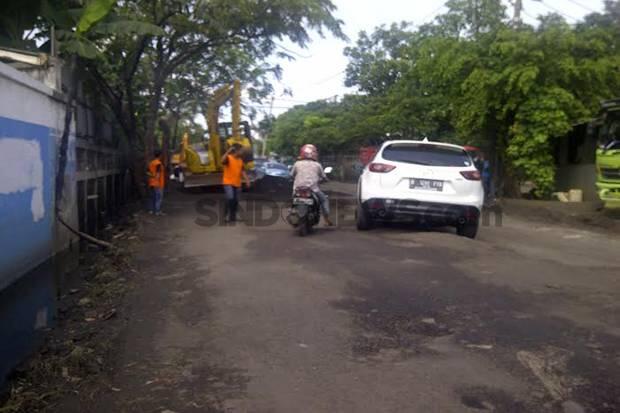 Jaksel Lakukan Perbaikan Jalan Lingkungan di 10 Kecamatan