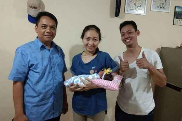 Berpacu dengan Waktu untuk Membantu Persalinan