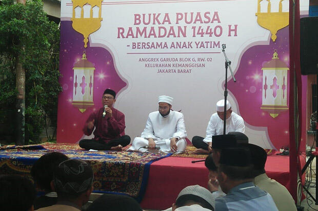 Syekh Termuda Asal Mesir: Anak Yatim Tanggung Jawab Semua Muslim